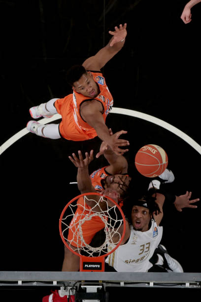 了一张与女 了一张与女