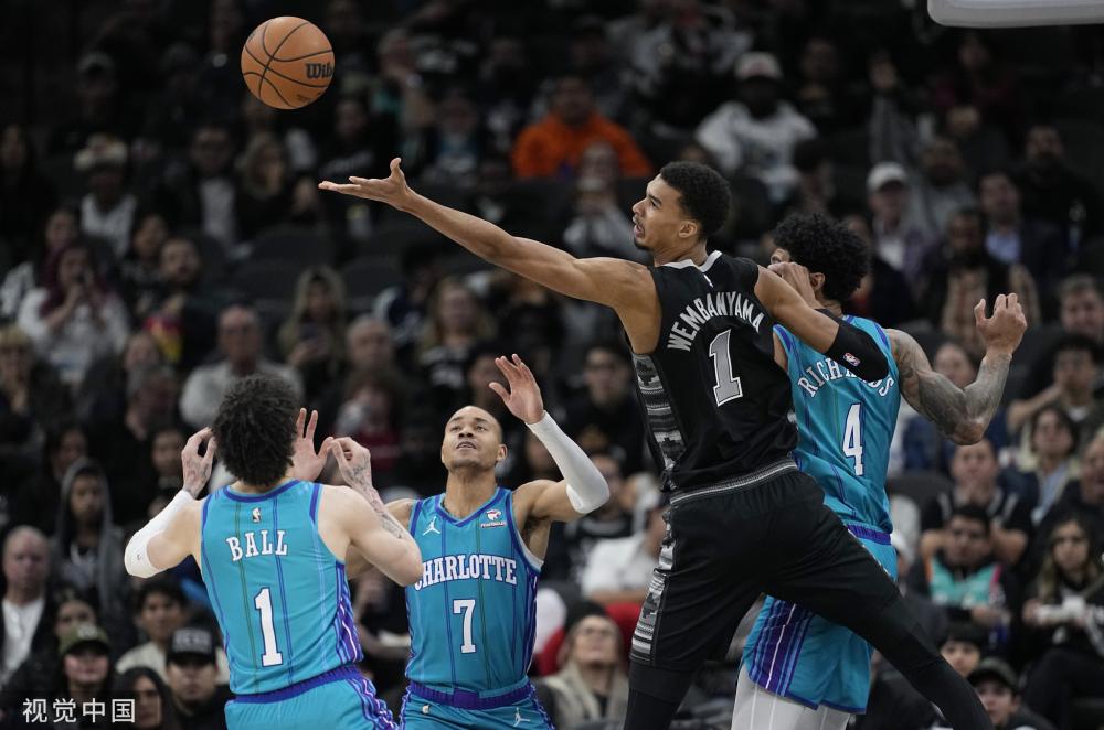 离与玩家见 离与玩家见